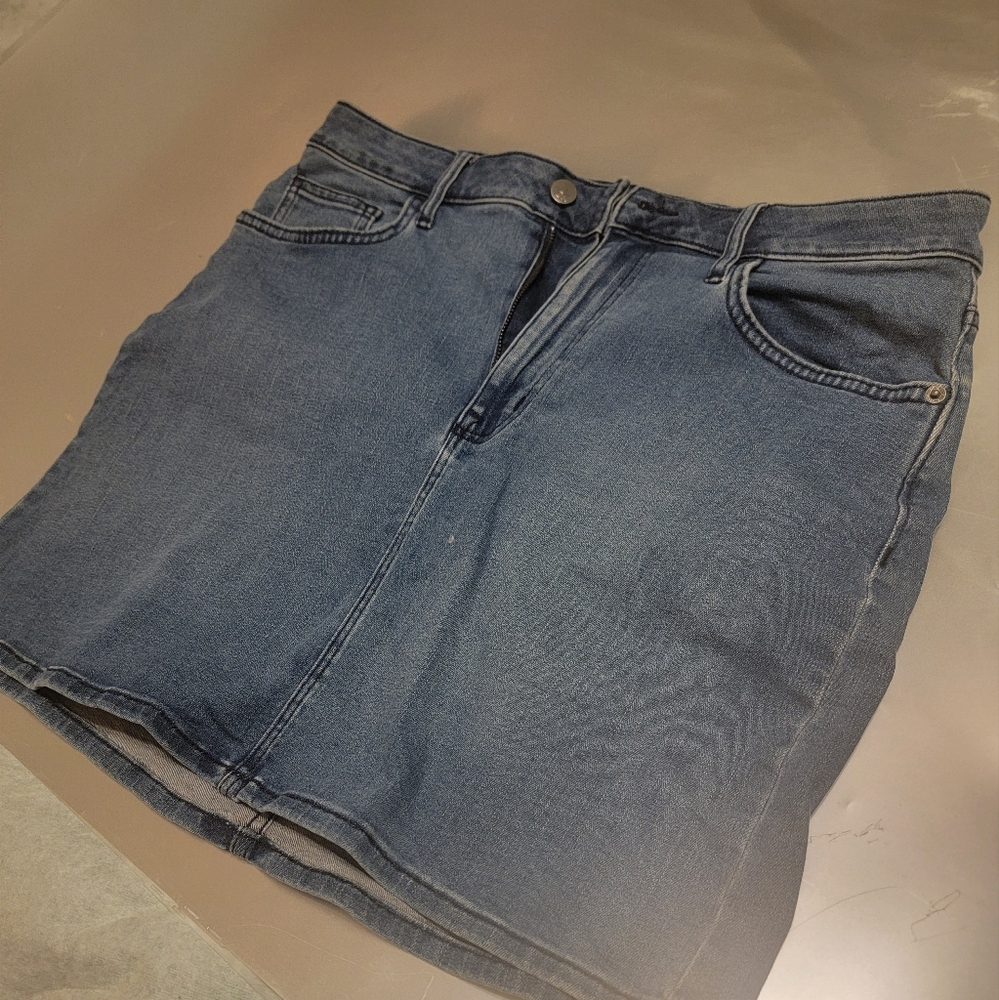 Calvin Klein denim mini skirt